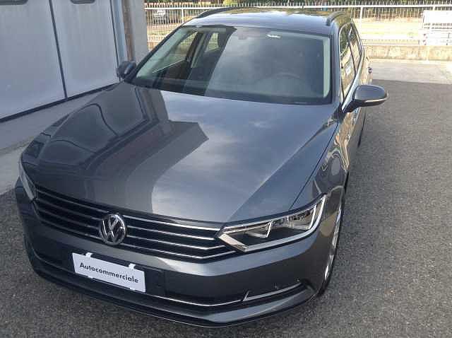 Volkswagen Passat Variant 2.0 TDI Business BlueMotion Technology Passat 8ª serie Colore: Tungsteno silver metallizzato Cilindrata: 1968 Prezzo: 27.