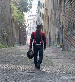 imbarcati. Ore 15.00 è ora di tornare verso la partenza perché non è una vera gita a Genova se non si passa dai Forti.