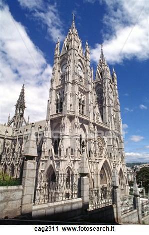 Quito: Cattedrale Metropolitana -Costruzione ( prima tappa ): 1562-1565 e successive ricostruzioni -Fondatore: Fray Pedro de la Pena ( 1572) -Cattedrale consacrata alla Coronazione della Vergine