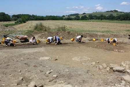 Scavi di Santa Cristina, i risultati della quarta campagna di ricerche http://www.sienafree.it/buonconvento/39877-scavi-di-santa-cristina-i-r... Mercoledì, 26 Settembre 2012 cerca in SienaFree.