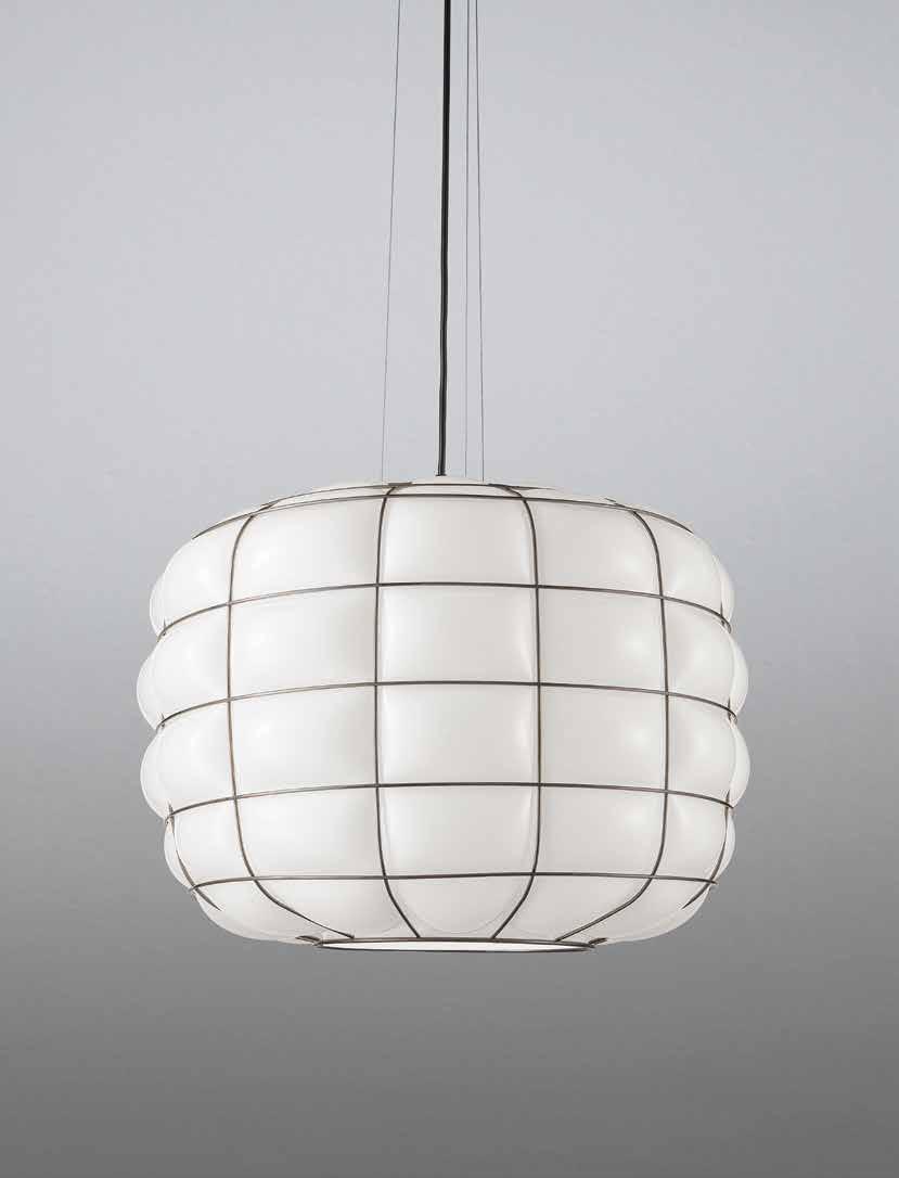 Terra tipologia sospensione, plafoniera colore bianco latte liscio, cristallo baloton type pendant light, ceiling lamp