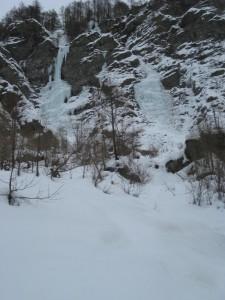 Appartamento casa vacanza Kaporo Bionaz Valle Aosta (vedi libro Diamanti di cristallo di Grassi - Cambiolo ) Ognuna di queste scalate viene proposta ai nostri clienti al costo di Euro 250,00 (invece