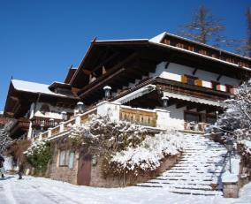 Commissione Centrale Alpinismo Giovanile (CCAG) Scuola Centrale di Alpinismo Giovanile (SCAG) Club