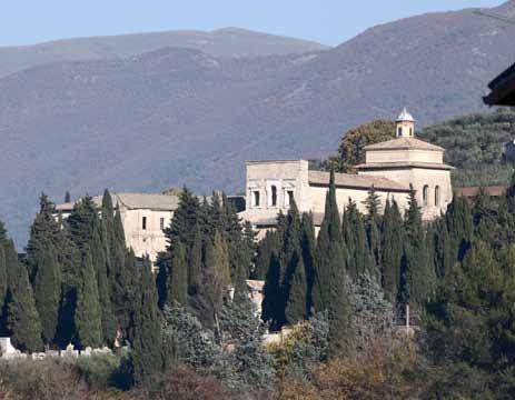 E3 LANGOBARDIA MAIOR E MINOR: Italia Langobardorum (Spoleto Campello sul Clitunno Cividale del Friuli) Con l itinerario si intende: approfondire le conoscenze della storia del popolo longobardo nella