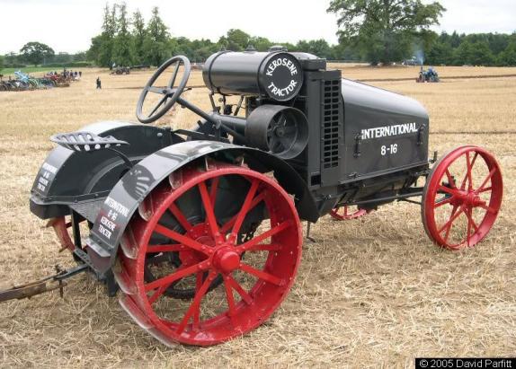 HARVESTER FARMALL REGULAR