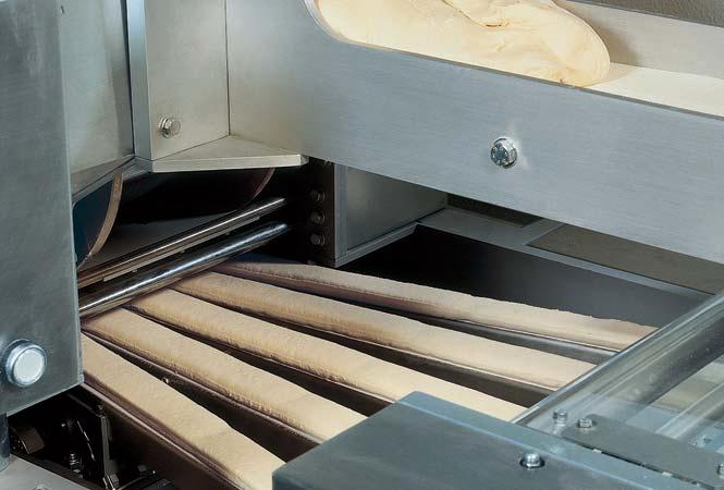 With the special rolling and combined disc-guillotine cutting system, it is possible to work with 1-2-3-4-5 rows.