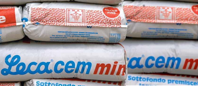 LECACEM MINI SOTTOFONDO ALLEGGERITO A ELEVATA RESISTENZA MECCANICA E CHIUSURA SUPERFICIALE PER STRATI DI ISOLAMENTO ALLEGGERIMENTO, PENDENZE E COPERTURE - A GRANA FINE VANTAGGI Resistente e a