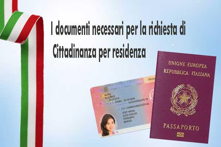 Il cittadino straniero può presentare la domanda di cittadinanza per residenza presentando tutti i documenti necessari, dopo un periodo di effettiva residenza anagrafica sul territorio italiano.