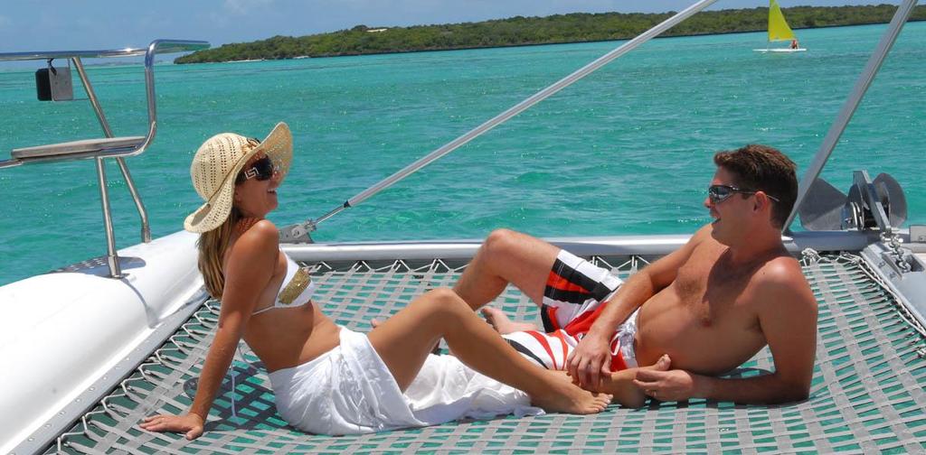 Durante il vostro soggiorno a Varadero non perdete l'opportunità di trascorrere una giornata in mare navigando su un comodo catamarano verso l'isola deserta di Cayo Blanco con sosta per lo snorkeling