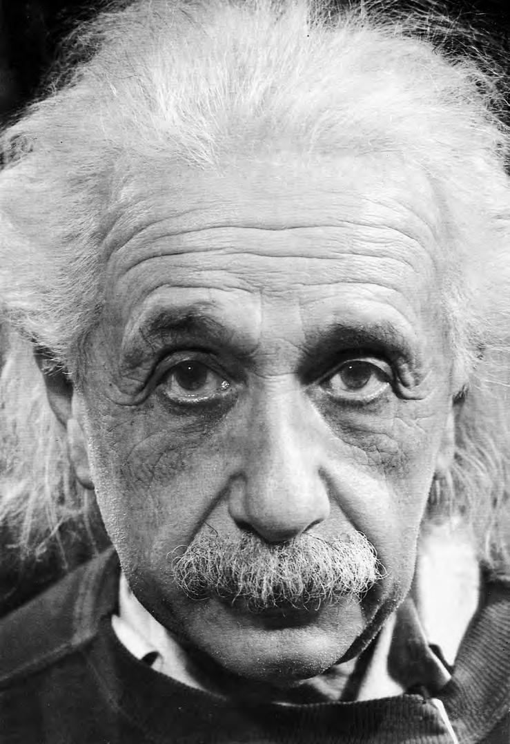 EINSTEIN Albert Einstein nasce a Ulma nel 1879. Dal 1914 è a Berlino e nel 1919 guadagna notorietà mondiale con la conferma delle sue previsioni sulla relatività generale.