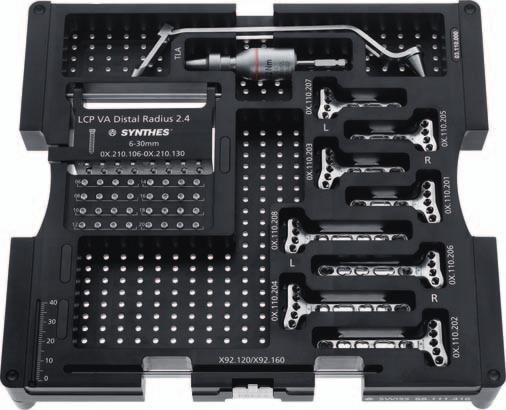 Modulo LCP ad angolo variabile 2.4 mm Il modulo contiene le seguenti placche, viti e strumenti: Modulo con contenuto 01.111.