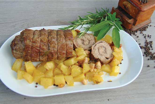 Le origini dell arrosto arrotolato vengono dal Nord Europa, essendo piatto tradizionale della domenica della cucina britannica.