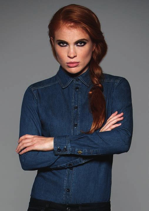 per una camicia dal look inconfondibile Lati inferiori con gherone in denim rovesciato Orlo inferiore arrotondato - Bottoni tono su tono Tg XS-XXL 20 Pz 1 Pz XS 44 47 50 53 56 59 61 63 65 67 69 71