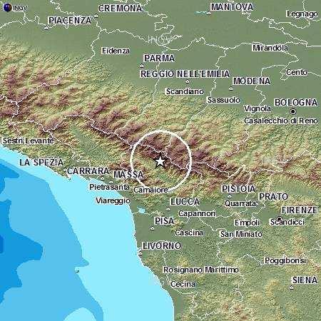 1 di 6 25/01/2013 22.43 Magnitudo(Ml) 4.8 - TOSCANA - LUCCA 25/01/2013 15:48:18 (italiana) 25/01/2013 14:48:18 (UTC) Hai sentito il terremoto? Clicca qui. Comunicato Un terremoto di magnitudo(ml) 4.