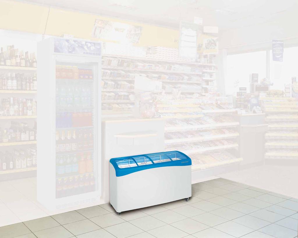 Congelatori orizzontali per esposizione Congelazione I congelatori per esposizione Liebherr sono perfetti per contesti in cui vengono effettuate vendite self service.