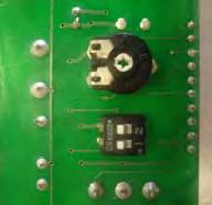 Il Timer Elettronico è dotato di un DIP SWITCH a due interruttori e di un potenziometro: Tasto 1 ON Il compressore è alimentato elettricamente OFF Il compressore è spento Tasto 2 POTENZIOMETRO DIP