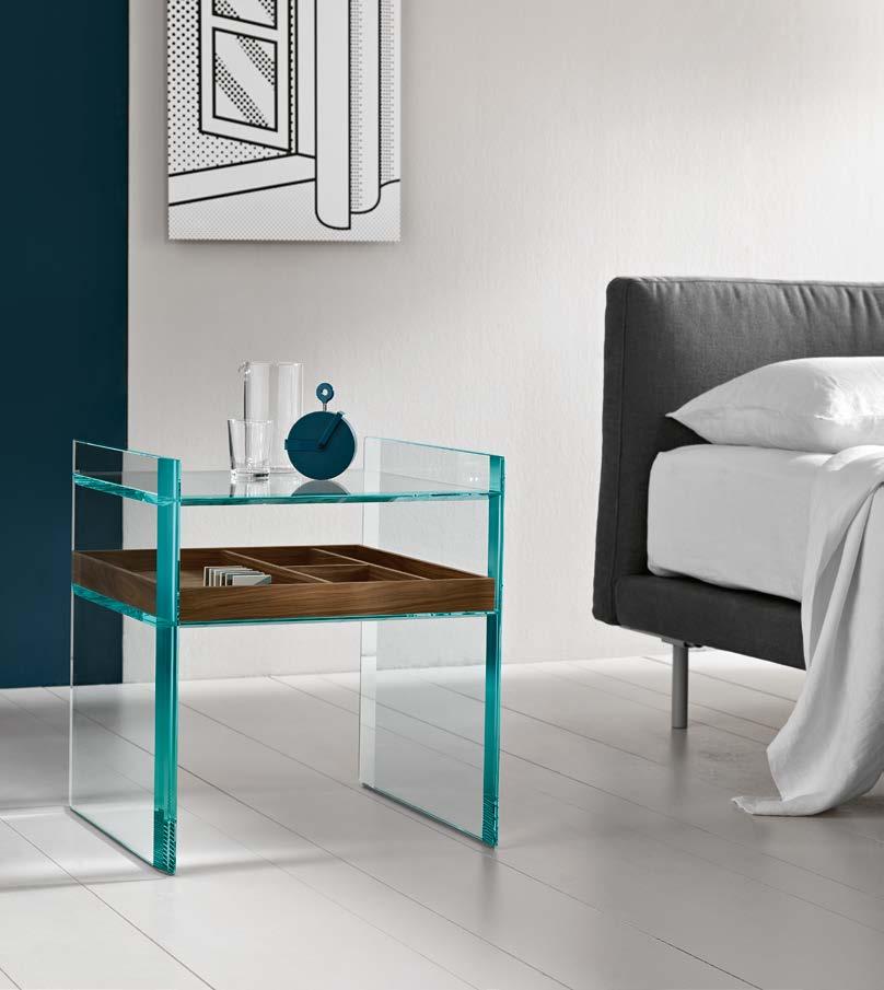 Side table in glass, available, as optional, a tray in solid walnut canaletto wood or in mat white wood,