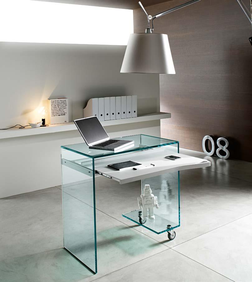 Desk in transparent glass, back in smoked glass, fit for home-office thanks to the pull-out shelf in white lacquered wood (Ral 9010).