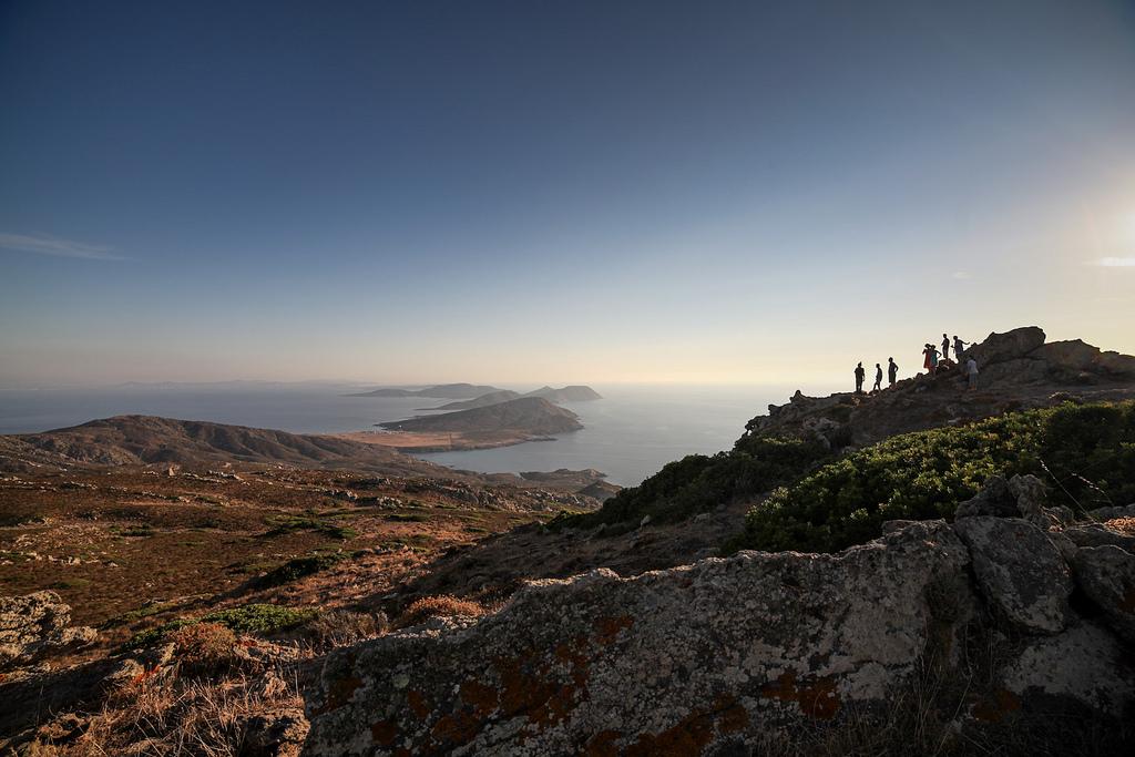 Una terra incontaminata È l estrema propaggine nordoccidentale della Sardegna, è una terra incontaminata in grado di riportare in una dimensione arcaica.