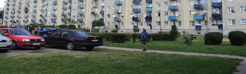 fine,tanta gente,molto vento ci saranno 18 gradi ma c è gente che fa