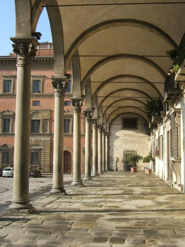 Pietra Serena Usata nel Rinascimento in colonne e