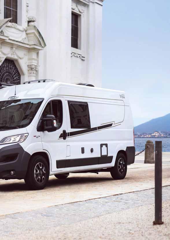 Il nuovo Van di Carado è compatto, maneggevole e meravigliosamente sem - plice. Per alcuni è un auto che si utilizza come camper. Per altri un camper da guidare anche nella vita quotidiana.