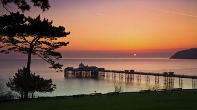 Llandudno La nostra sede è situata a Llandudno, una splendida città vittoriana del Galles del Nord e una delle destinazioni più popolari nel Regno Unito.