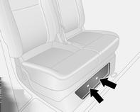 70 Oggetti e bagagli Per poter riporre oggetti lungi sotto i sedili posteriori si possono sbloccare i lembi inferiori del rivestimento.