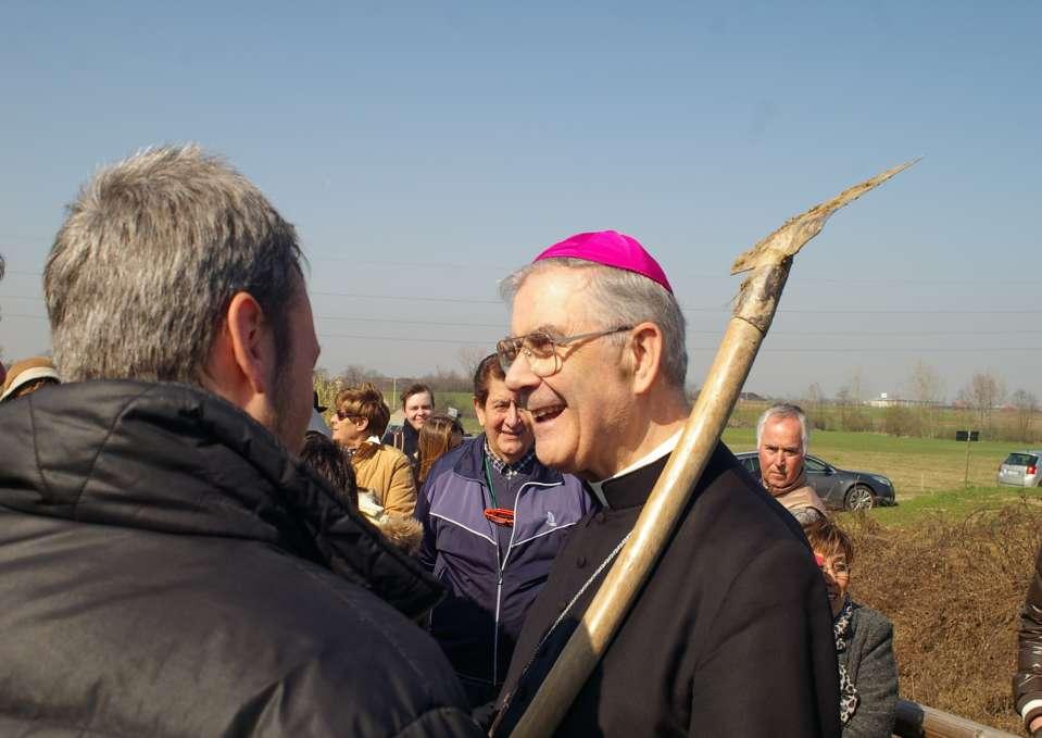 REALIZZAZIONE DELL ALBERATA DI TIGLI LUNGO LA NUOVA PISTA CICLABILE DI VILLANOVA D ASTI (AT) Riflessioni di S.E. Mons.