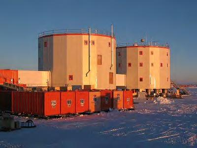 I due siti di perforazione nella calotta antartica orientale: