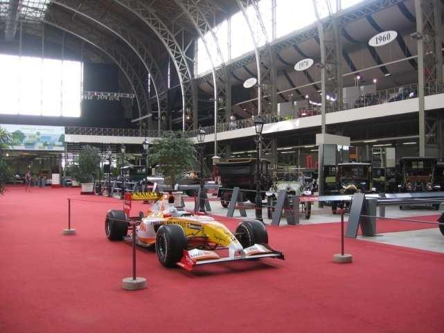 La Location L evento si svolgerà, come nel 2010, all Autoworld ovvero nell affascinante museo dell automobile che ospita al suo interno una pregiata