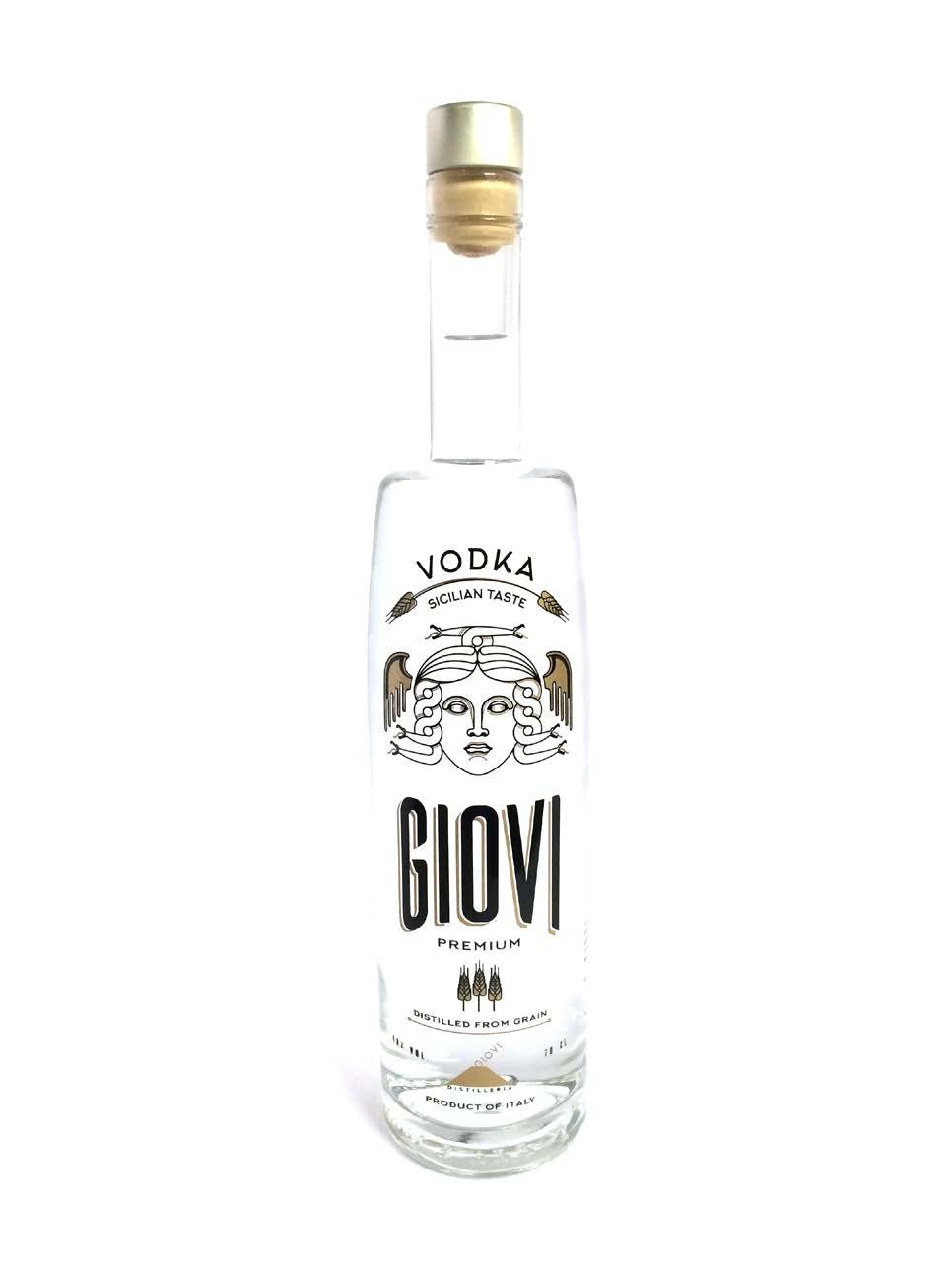 GIOVI VODKA Vodka ricavata dalla distillazione di mosti fermentati di grani antichi delle terre di sicilia.