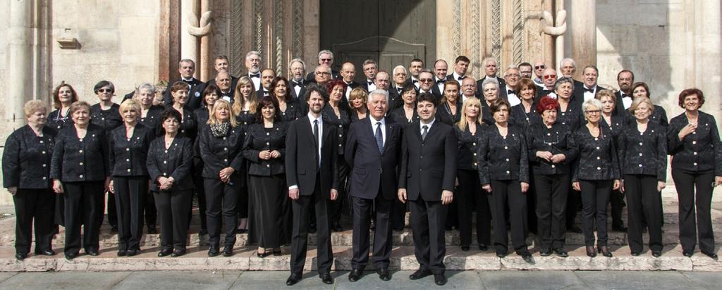 Anche con Mirella Freni e Nicolaj Ghiaurov la Corale Rossini si è esibita in concerti importanti: nel 2001 per le celebrazioni verdiane e nel 2005 per il Giubileo alla Carriera di Mirella Freni.