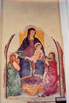 CULTURA Itiner tinerari del Sacr S acro 4 (fig. 9) Madonna con Bambino e santi, (fig. 10) Crocifissione e Madonna con Bambino.