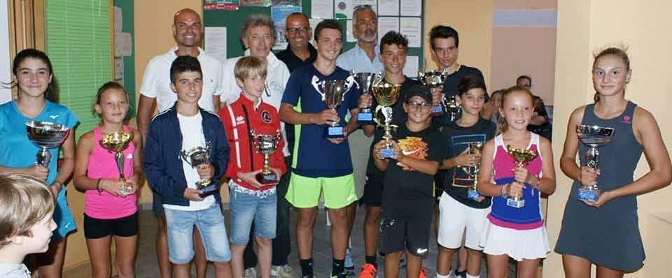 3). In semifinale Massimo Bosa (2.5/Tc Schio ) e 2 Michele Fois (2.5/Torres T.). Nota di merito per l U16 locale Matteo Masala (3.