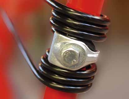 Telaio ad A il tipo di sospensione per rotore più robusta Con numerosi giroandanatori a doppio rotore, il collegamento fra bracci del rotore e telaio principale è un elemento delicato della macchina.