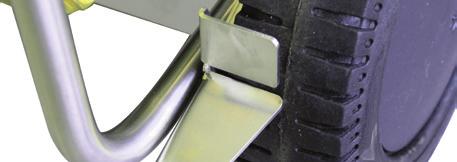 periodo di manutenzione programmata (ACDS) per modelli da 180 a 350 bar Struttura tubolare verniciata con copertura in acciaio inox AISI 430 Lancia con giunto girevole in alta pressione (swivel) nei