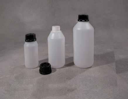 Bottiglie in polietilene alta densità (HDPE) dotate di tappo a vite bianco con apertura del sigillo a strappo.