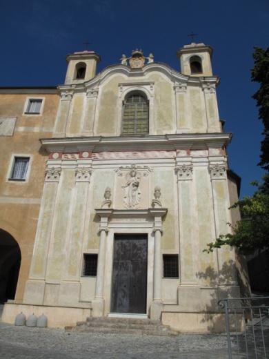 Dall incrocio di Corso Matuzia con Corso Marconi si percorre un breve tratto di Via Padre Semeria per imboccare sulla destra salita di Via della Colla (percorso segnalato come Via della Costa ) che,