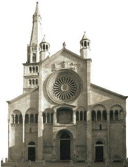 IL DUOMO DI MODENA L atto di fondazione del Duomo risale al 23 maggio1099 sull antica cattedrale.