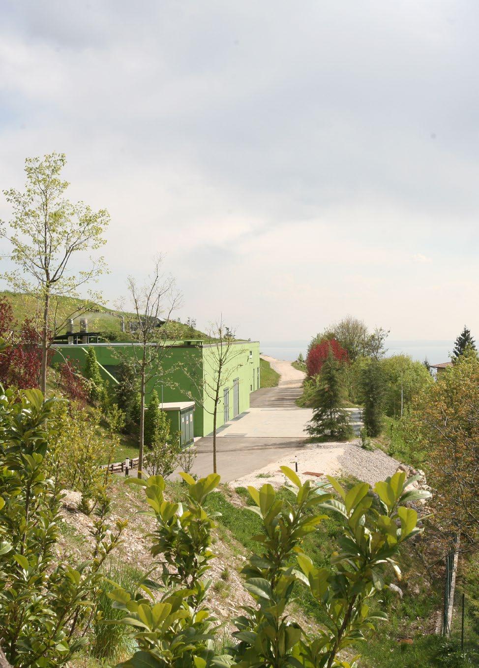 L ECCELLENZA NELLA SOSTENIBILITÀ Veduta della centrale energetica, Lefay Resort & SPA Lago di Garda.