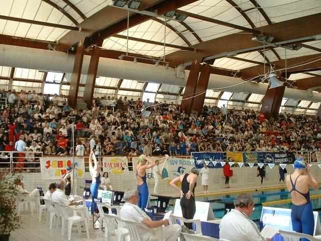 Nuoto Campionati Italiani Invernali di Categoria. I migliori 10 nuotatori all-time aggiornato al 2006 A cura di Gianni Dulbecco segnalare eventuali errori ed inesattezze a nuoto@nuoto.