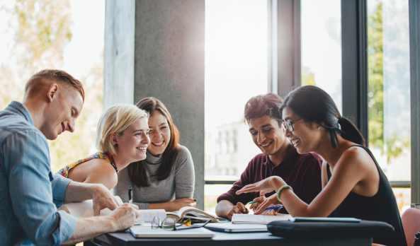 obiettivi: acquisire il sapere attraverso il fare, acquistare padronanza di contenuti e apprendimento di nozioni in ambito scientifico, identificarsi nei ruoli a cui ambiscono, orientare con maggiore