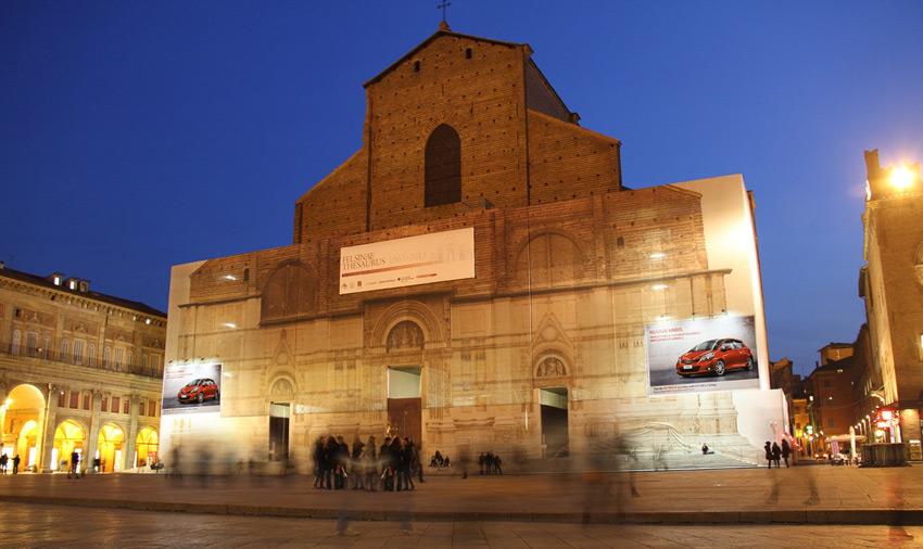 BOLOGNA PIAZZA MAGGIORE