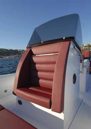 Electric winch - fresh water system - fresh water tank - captain folding seat with fridge, kitchen, sink - 1 bilge pump - 2 ladders - compass - 2 autoclaves - 3 fresh water showers - electric