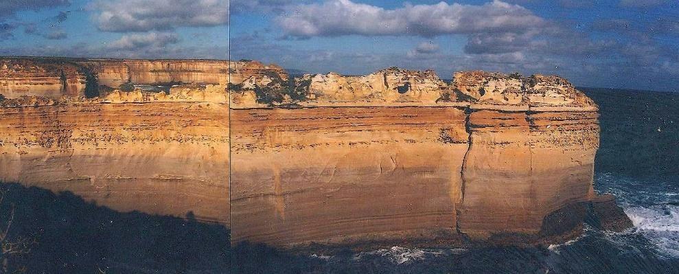 ...quasi che la natura non avesse avuto più il desiderio di stupire gli umani infatti la sezione centrale della formazione calcarea