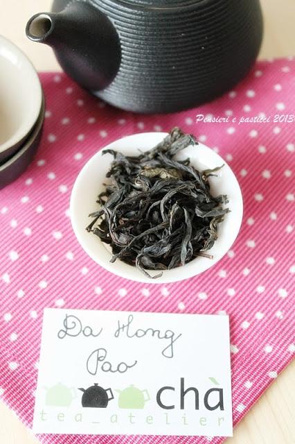 Per il nostro fresco bocconcino di pesche e bresaola, abbiamo invece utilizzato il tè Da Hong Pao.