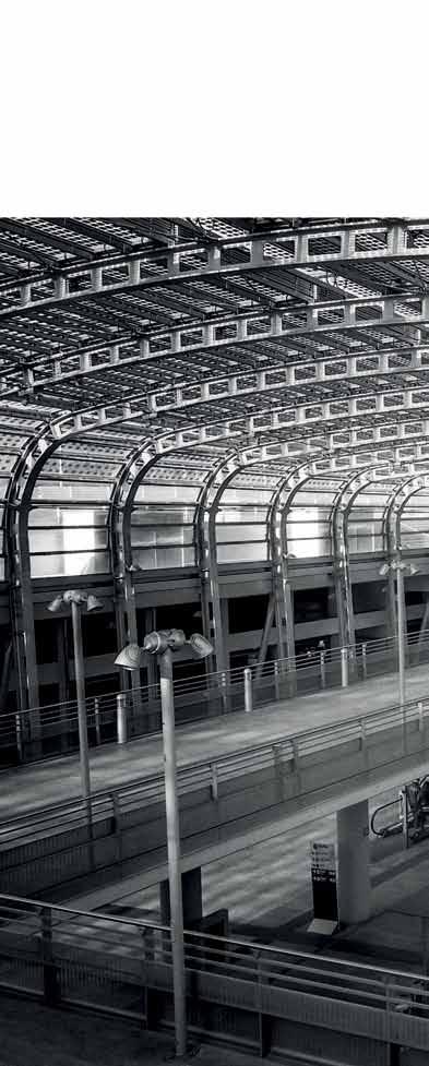 37.000 metri quadrati di superficie stazione porta susa torino Una struttura in acciaio e alluminio costituisce la base di un impianto di celle fotovoltaiche che