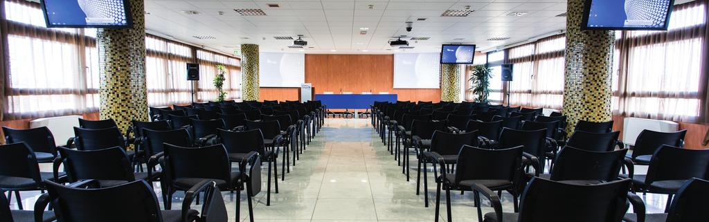 CAPACITÀ MASSIMA 200 SALA SOLE Sistemazione a teatro per 200 posti modulabili su di una superficie di 360 m2 11 Centro Congressi Sistema di supervisione e controllo delle dotazioni tecniche (sala