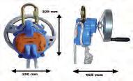 A utilizzabile per salvataggio in discesa di 1 persona h= 400 m o due persone 50 h=200m, con strozzafune e volantino di comando per un